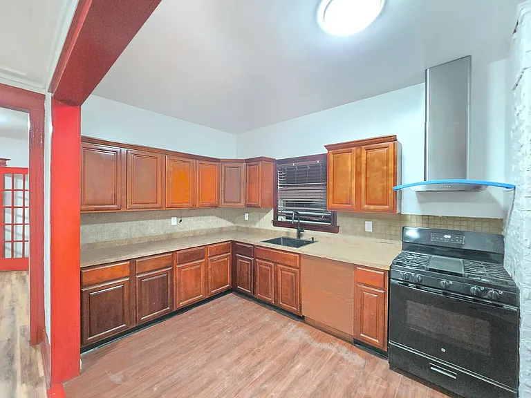 443 Home Ave #1 — Photo 17