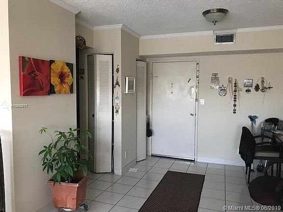 2nd image of 2025 NE 164th St APT 517