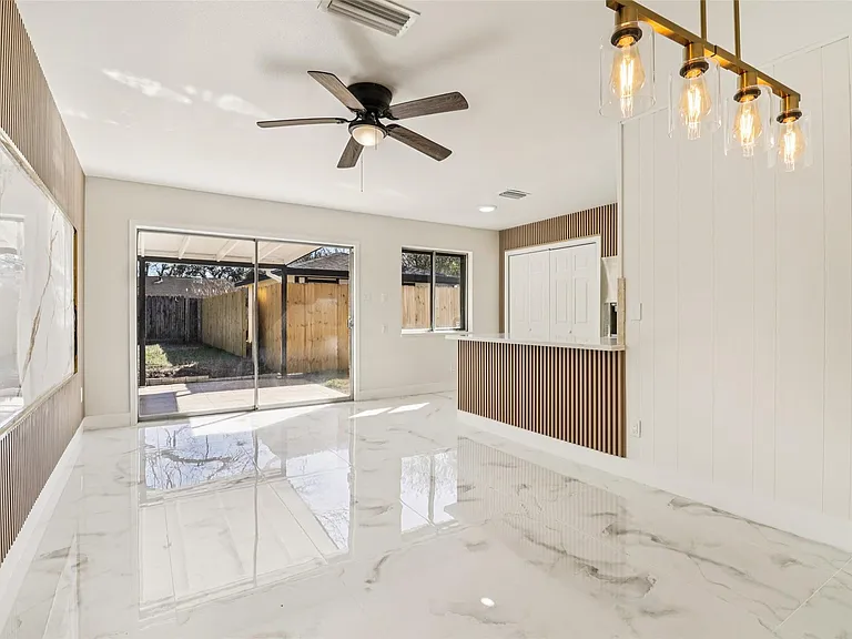 1307 Saddle Rock Dr — Photo 11