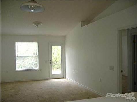 Living & dining area