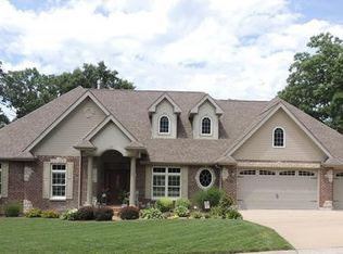 2701 Forest Glen Dr, Pacific, MO 63069