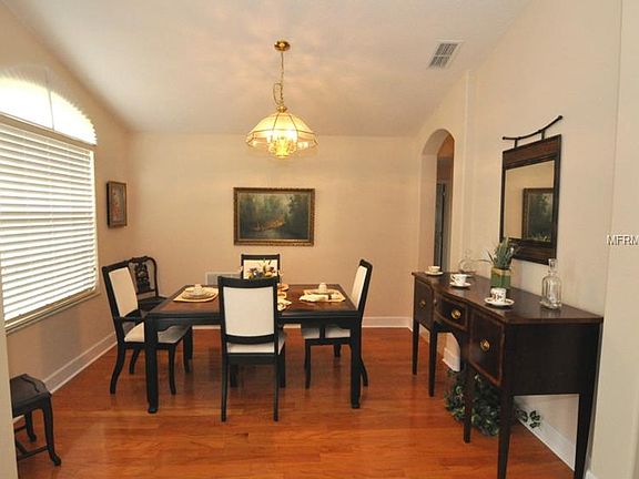 5th image of 980 Arrington Cir