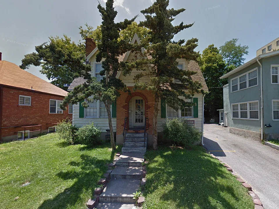 1108 Hamilton Way