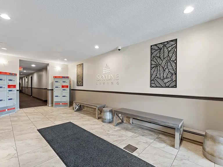 15 Sympatica Cres — Photo 8