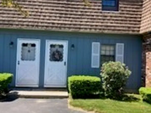 146 College Hwy APT 8, Southampton, MA 01073