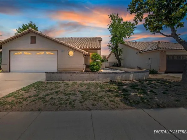 962 Oakland Hills Dr, Banning, CA 92220