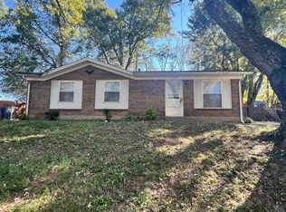 7727 Rochelle Rd, Louisville, KY 40228