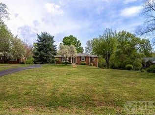 724 Currey Rd, Nashville, TN 37217