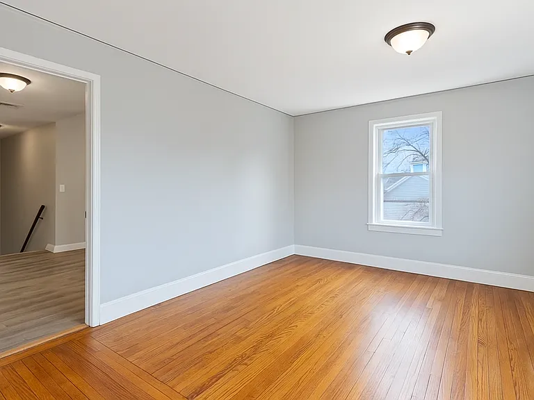 713 Emerson Ave — Photo 11