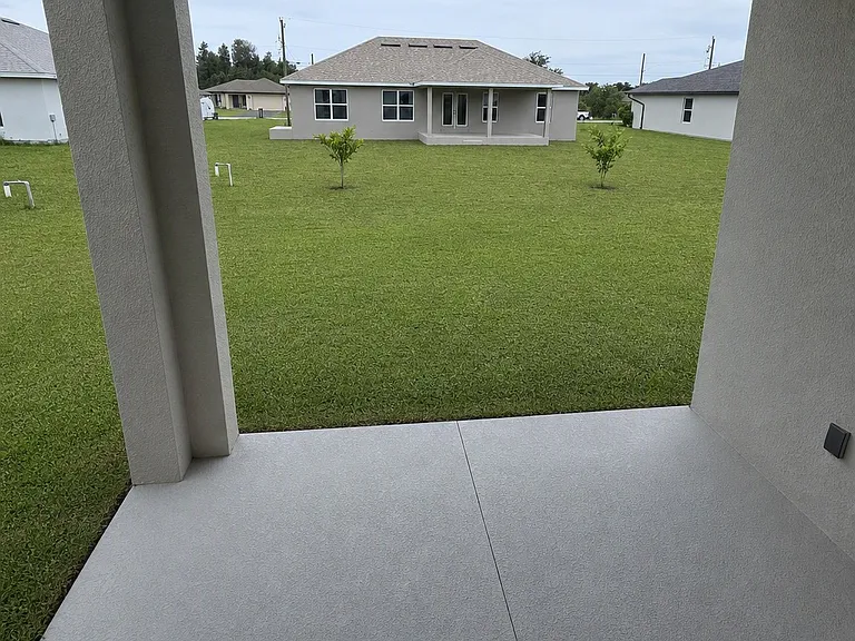 1021 Alcalde St E — Photo 16