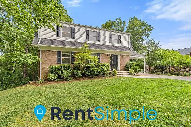 5 bed, 2.5 bath, 1944 sqft, $3,745 — Photo 2