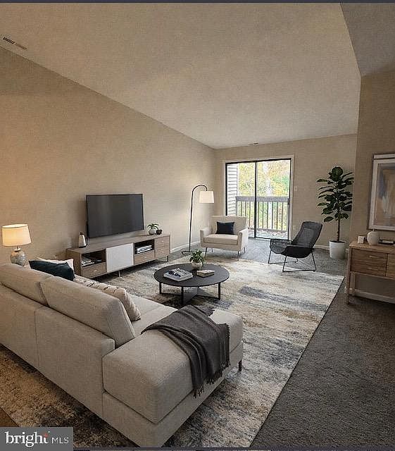 1st image of 36 Whitemarsh Ct