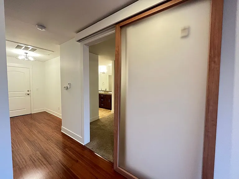 838 SE 38th Ave #302 — Photo 20