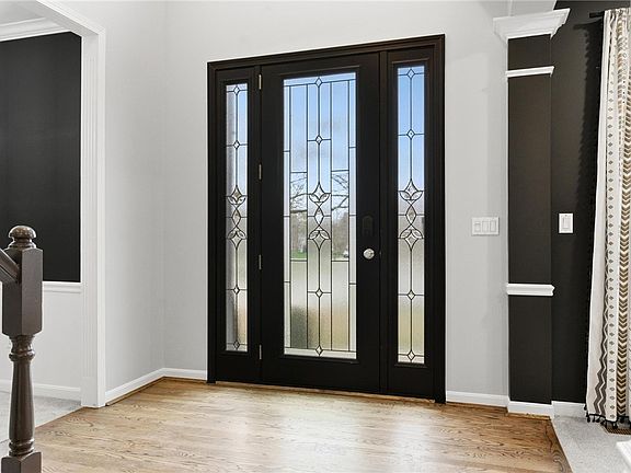 5th image of 80 Gregg Ct
