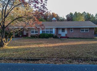820 Pineview Ln, Sylacauga, AL 35150