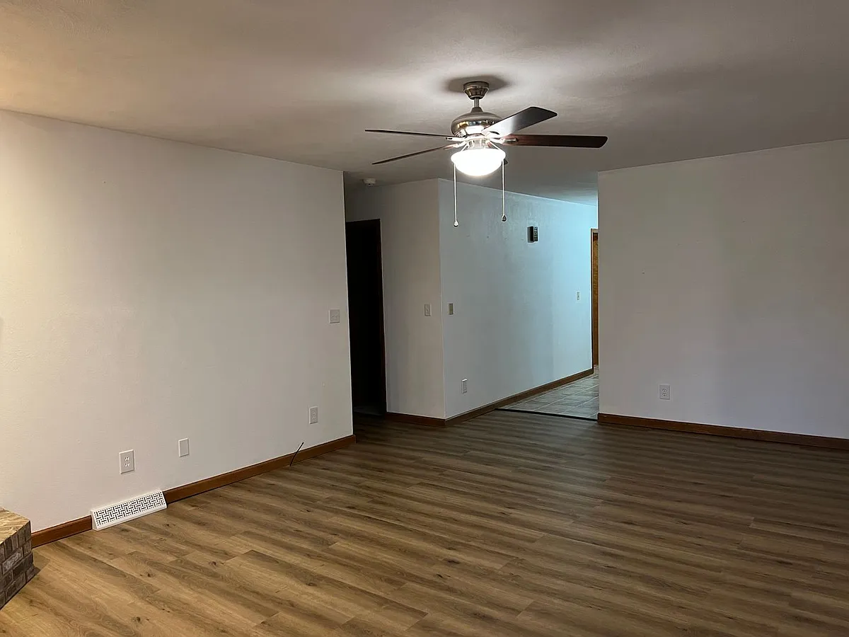 Building Photo - 2541 Winfield Dr