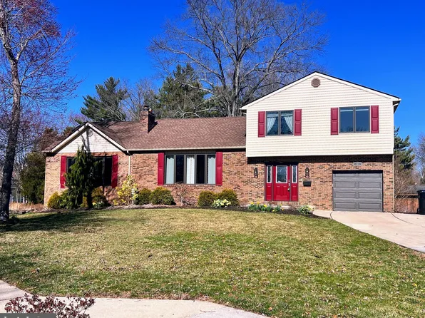 300 Poplar Ave, Pitman, NJ 08071