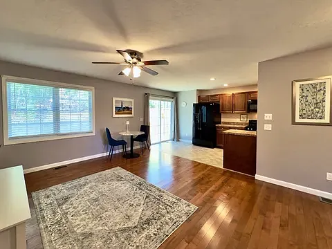23 Ains Manor Rd #23 — Photo 4