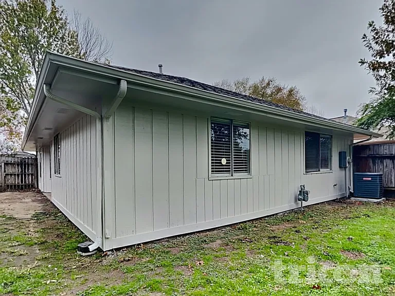 16126 Barbarossa Dr — Photo 15