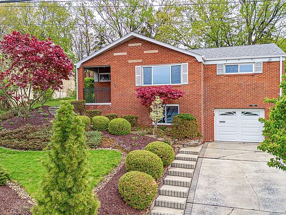 3rd image of 5537 Annetta Dr