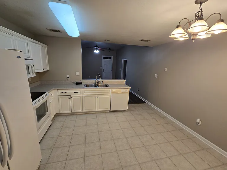 3021 Culverton Ct — Photo 17