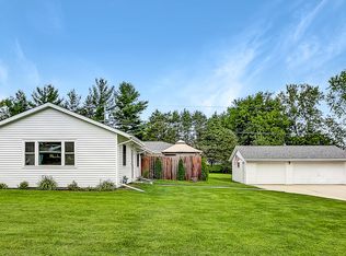 2372 Creek Dr, West Bend, WI 53090