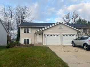 13237 Wurtsboro Dr, Holland, MI 49424