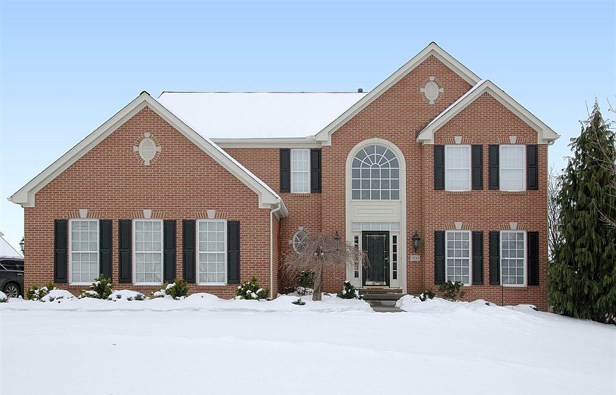 1st image of 900 Bay View Ct