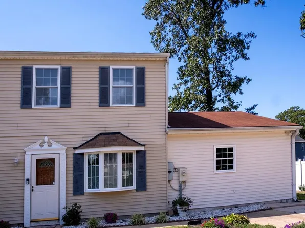 8234 Roanoke Ct, Severn, MD 21144