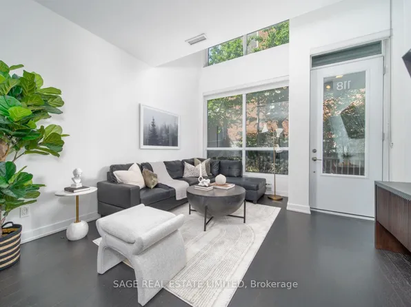 1030 King St W #118, Toronto, ON M6K 0B4