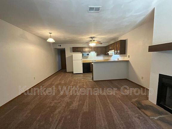 5th image of 52 Pepperwood Ct