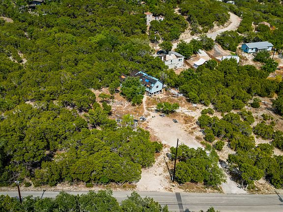 2nd image of 1096 TRAIL PASS DR
