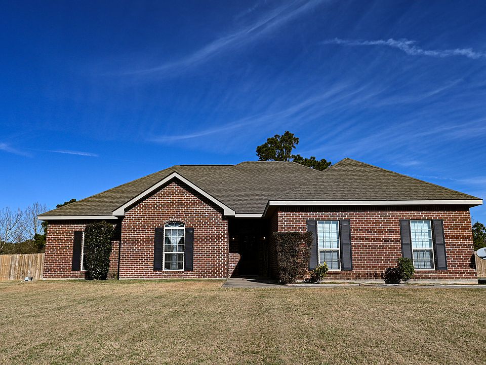 1st image of 135 Delia Dr