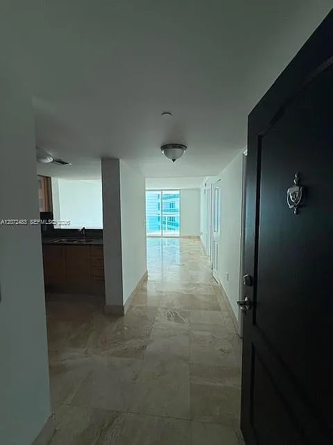 Skyline On Brickell Condo — Photo 4