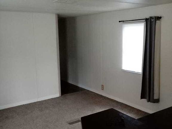 3rd image of 993 Michigan Ave E #D8