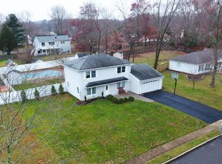 152 Shenandoah Blvd, Toms River, NJ 08753