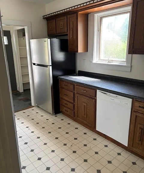 19 Lincoln St #1 — Photo 5