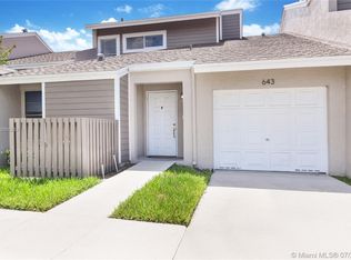 643 Woodgate Ln #D, Sunrise, FL 33326