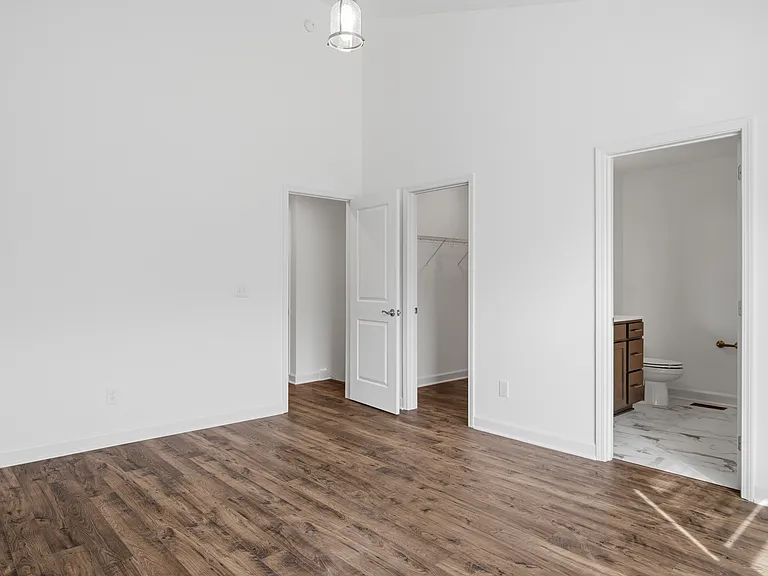 1053 Balsam Ln — Photo 18