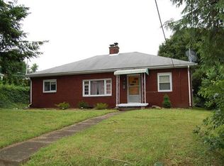 242 E Main St, Grove City, PA 16127