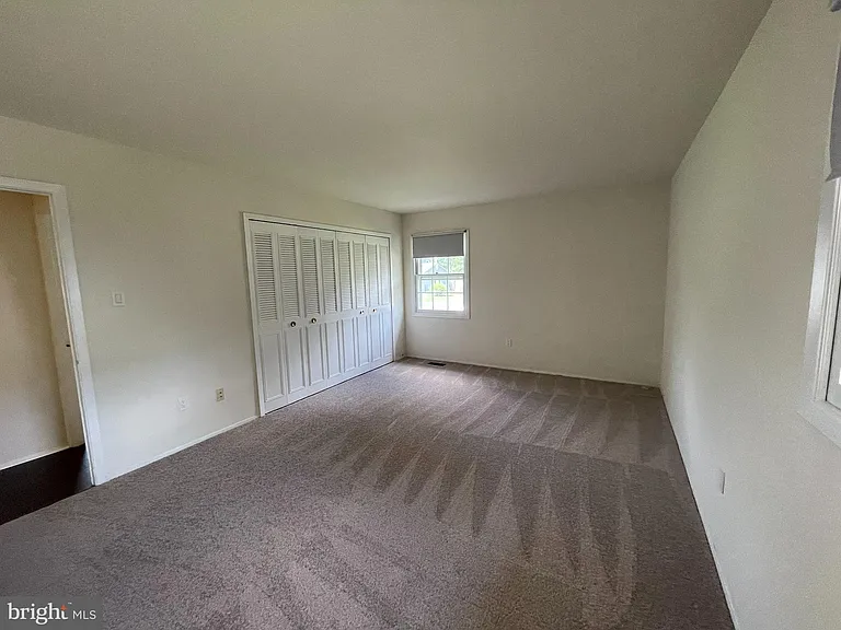 15713 Pointer Ridge Dr — Photo 8