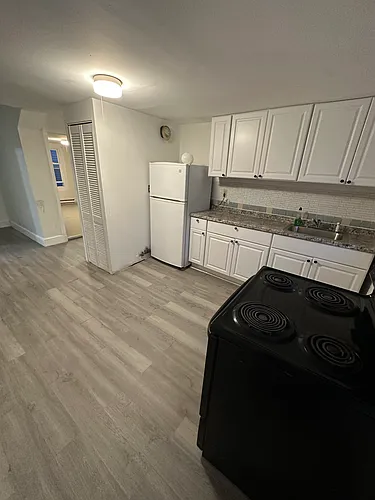 132 Cooke St #3 Photo 1