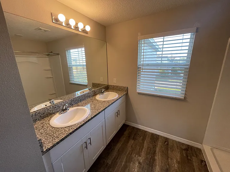 13037 Pennybrook Dr — Photo 22