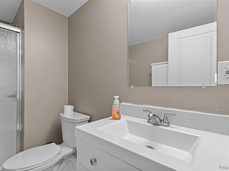 391 Shady Oaks St — Photo 18