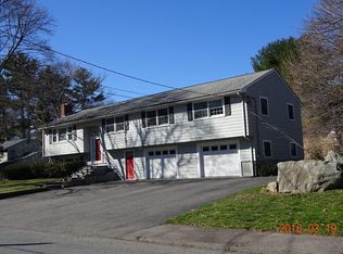 4 Belknap Rd, Medfield, MA 02052