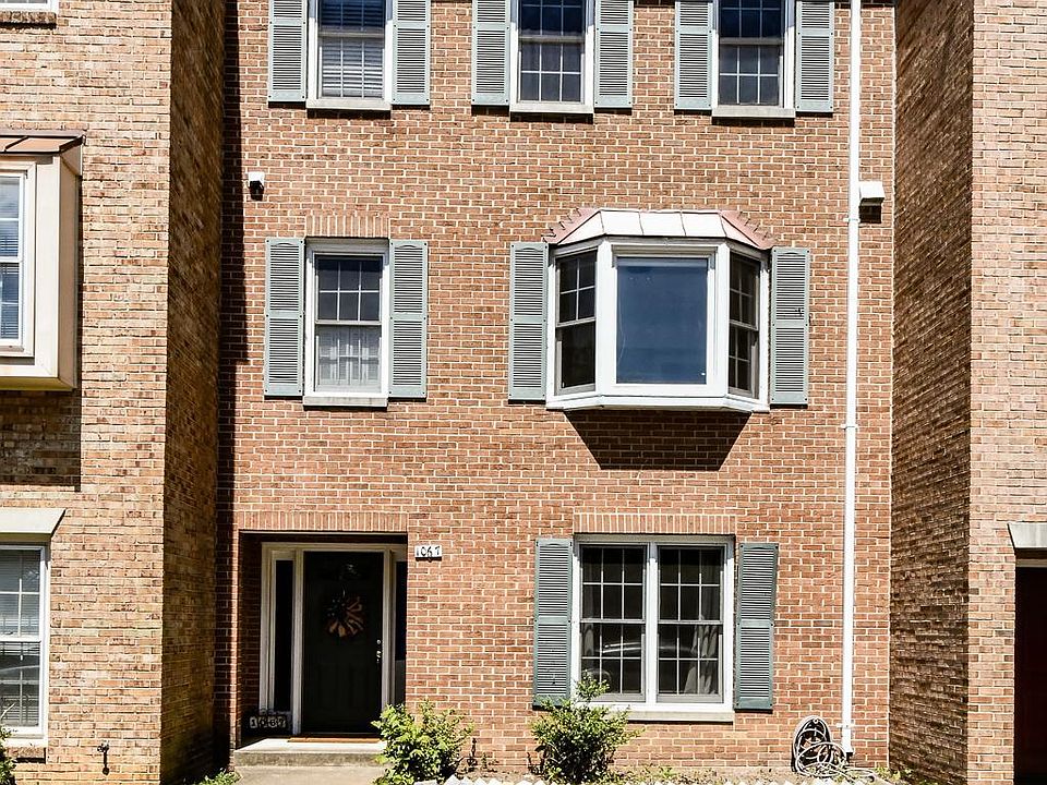 1st image of 1067 N George Mason Dr