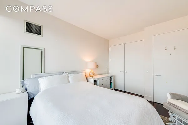 Rented by Compass | media 28