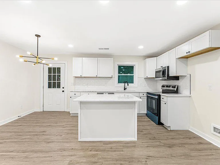 5794 Pinecrest Rd — Photo 10