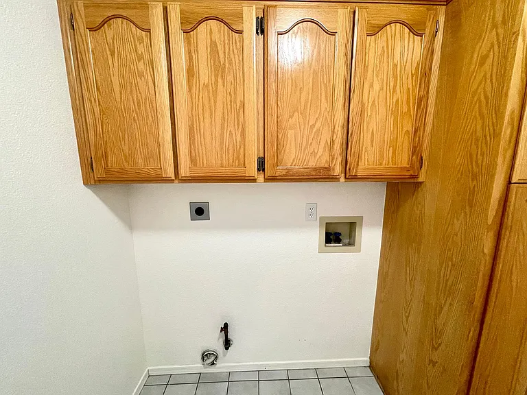 2021 Chambers Ave — Photo 15