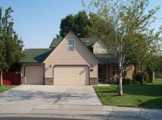 1075 SE View Cir, Hermiston, OR 97838